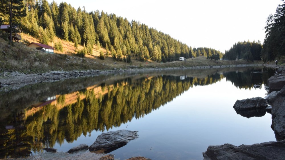 Artvin’de Doğa ile İç İçe Kamp ve Karavan Alanları: Keşfedilmeyi Bekleyen Cennet