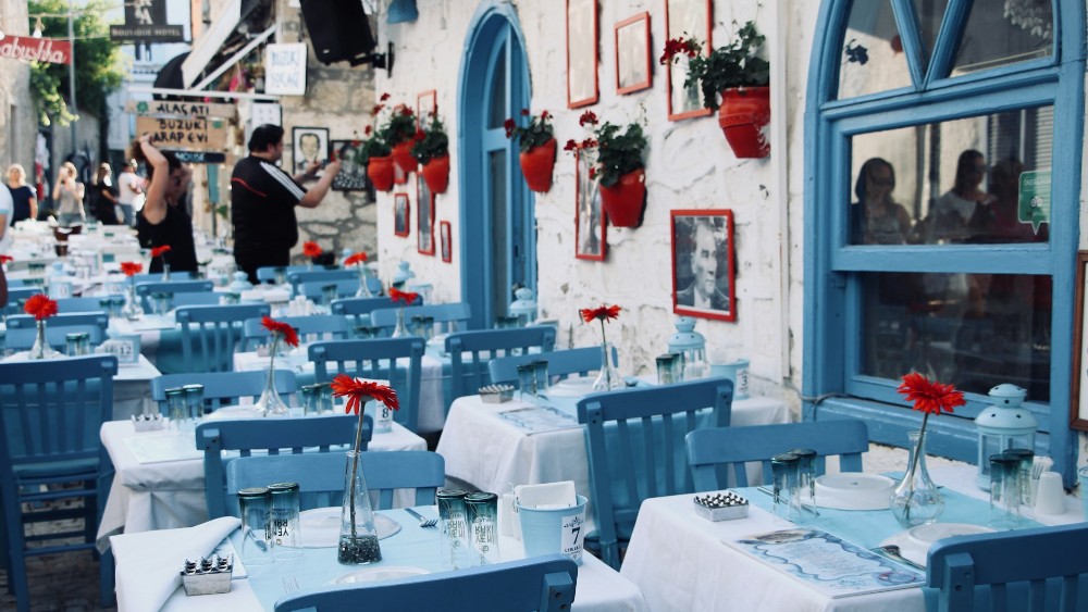 İzmir’in Tarihsel Derinlikleri: Eski İsimleri ve Kültürel Mirası