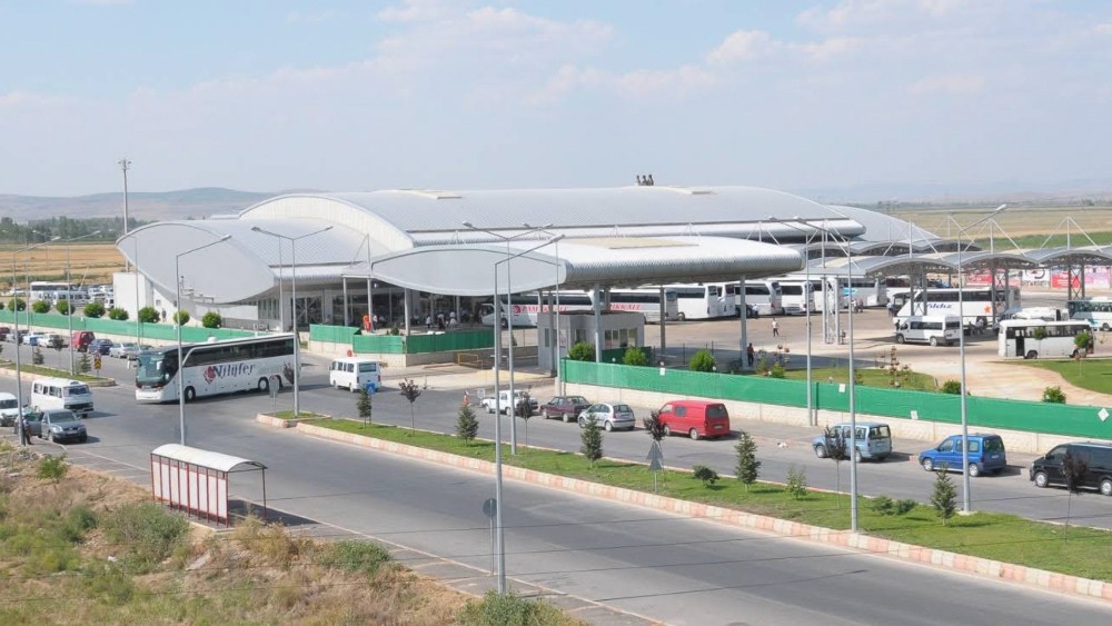 Afyonkarahisar’da Ulaşım Rehberi: Şehir İçi ve Bölgesel Ulaşım İmkanları