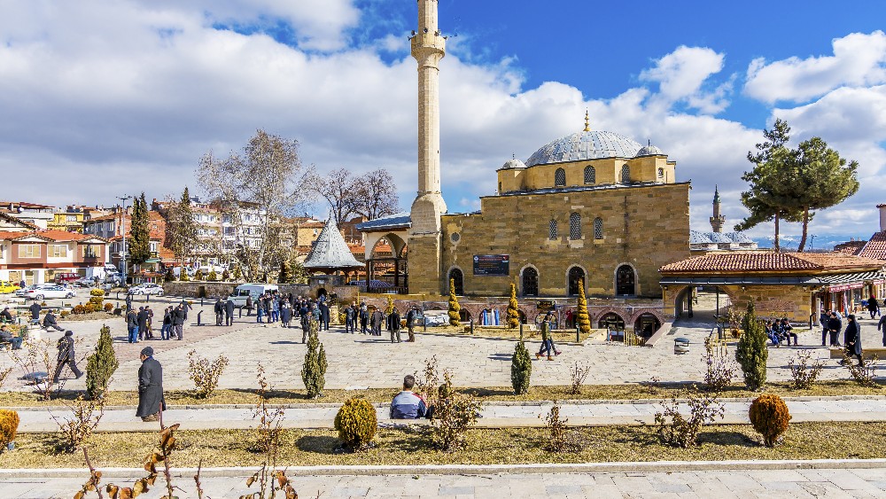 Amasya’nın İlçeleri: Merzifon, Taşova ve Diğerleri ile Keşfedin