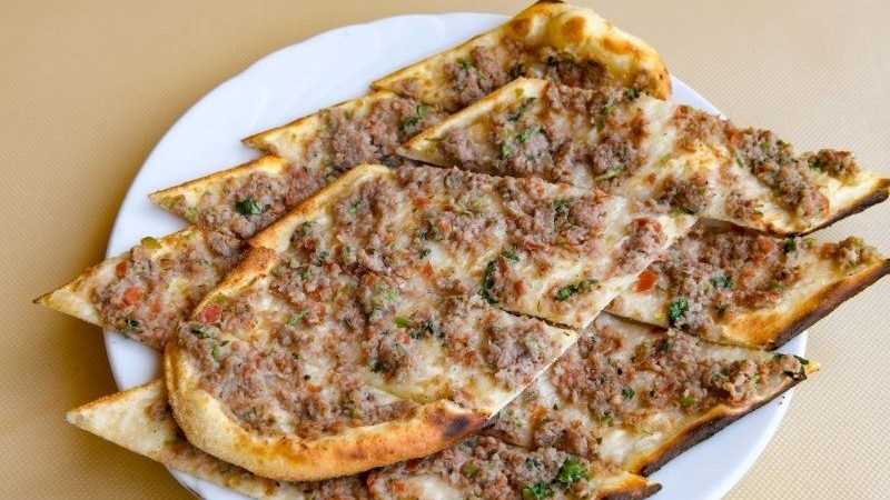 Denizli’de Ne Yenir? Yerel Lezzetler ve Restoran Önerileri