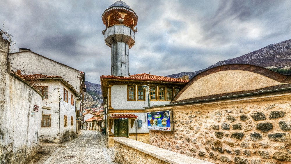 Amasya’da Konaklama Rehberi: Tarih, Kültür ve Doğanın Buluştuğu Şehir