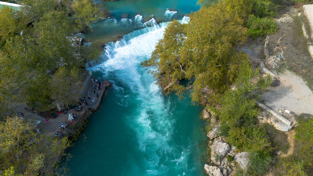 Antalya’nın Doğal Güzellikleri: Şelaleler, Kanyonlar ve Doğal Alanlar ile Keşfedin