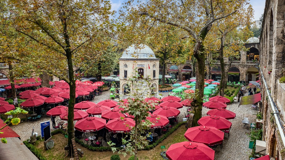 Bursa’da Alışveriş Rehberi: Tarih ve Modernizmin Buluştuğu Nokta