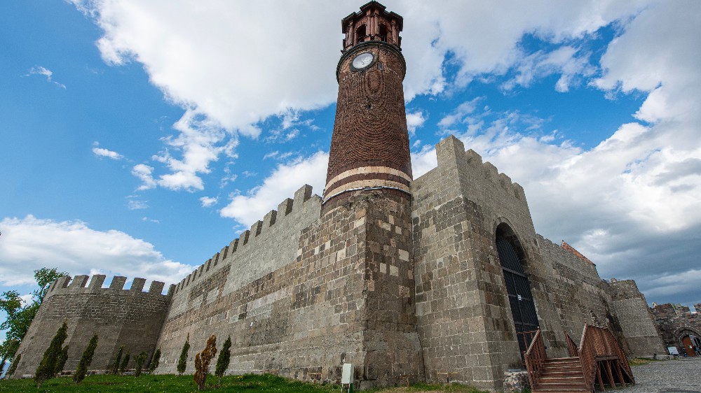 Erzurum: Roma ve Bizans Dönemi İzleriyle Tarihi Bir Yolculuk