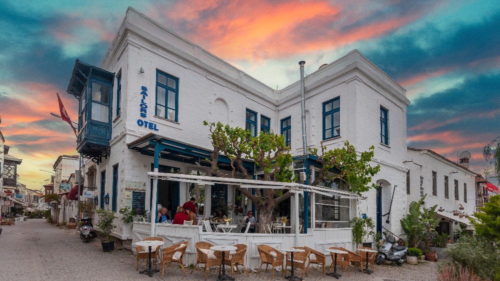 İzmir’de Keşfedilmesi Gereken En Popüler Turistik Noktalar