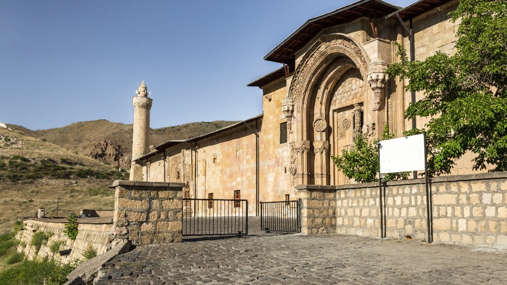 Sivas’ta Kültürel Miras Alanları: Tarih ve Doğanın Buluştuğu Şehir