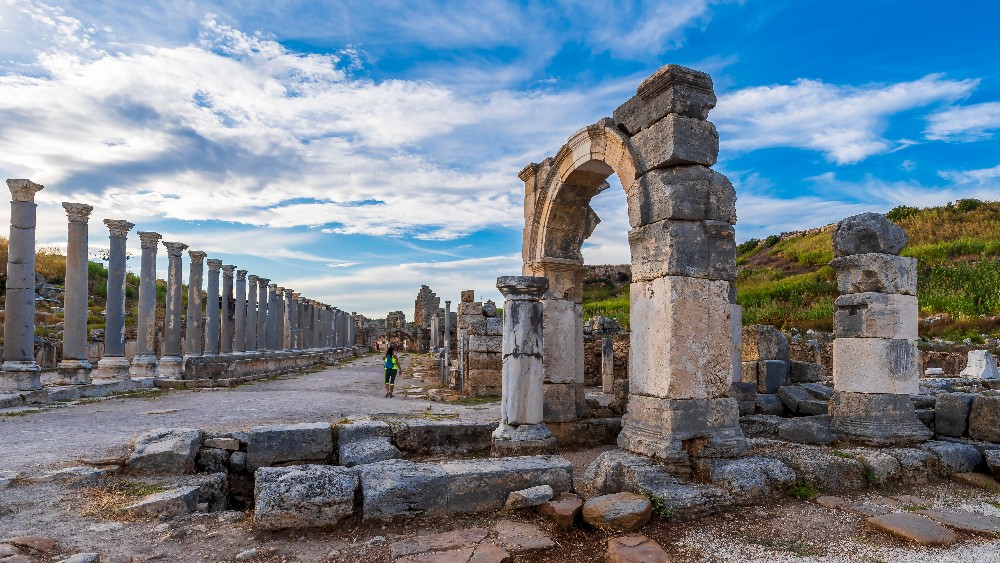 Antalya’nın Kültürel Yapısı: Tarih, Gelenek ve Modern Hayatın Buluşma Noktası