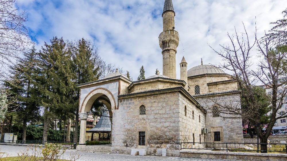Amasya Ulu Camii: Tarihi ve Kültürel Zenginliklerin Buluşma Noktası