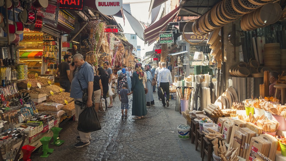 İstanbul’un Tarihi Hanları: Geçmişin İzinde Bir Seyahat Rehberi