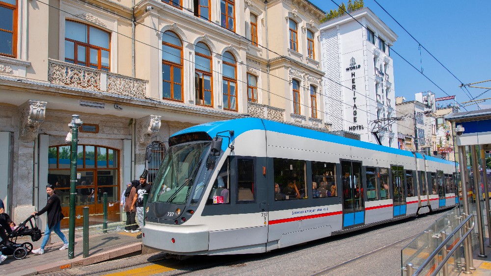 İstanbul’un Tarihi Sokakları: Geçmişin İzlerini Sürmek