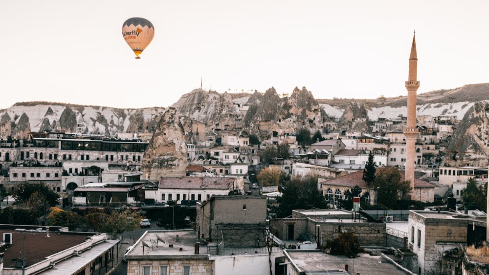Nevşehir’de Mevsime Göre Tatil: Kapadokya’nın Büyüleyici Güzellikleri