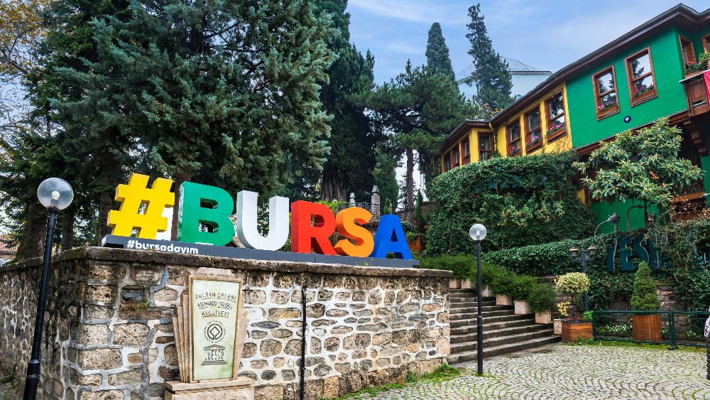 Bursa: Osmanlı’nın İlk Başkenti ve Tarihi Zenginlikleri