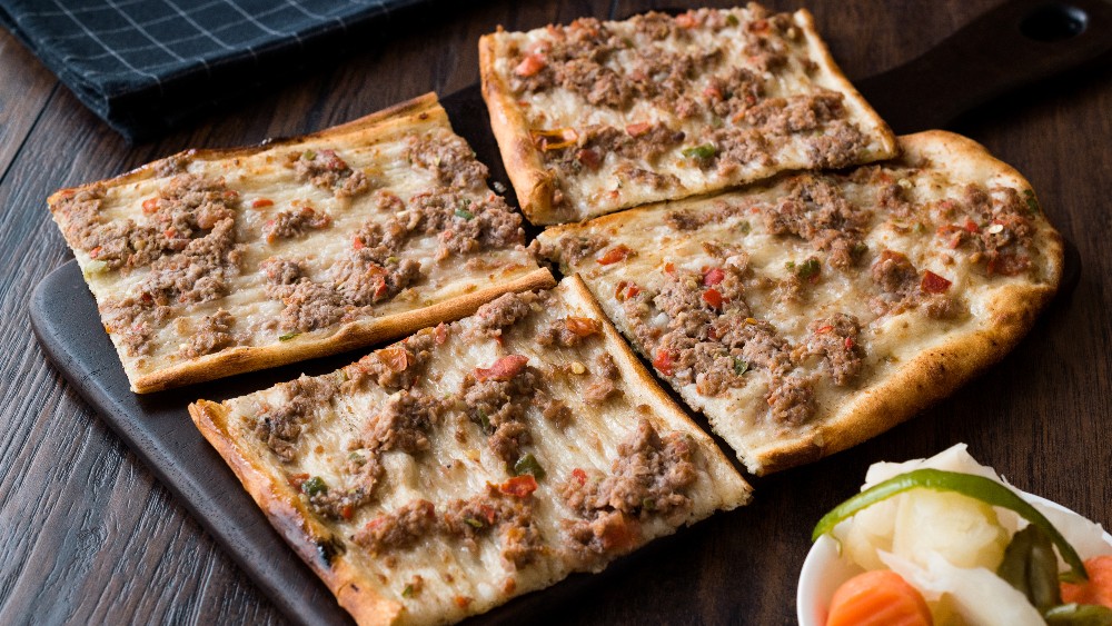 Sivas Mutfağı ve Yöresel Lezzetler: Sivas Köftesi ile Bir Lezzet Yolculuğu