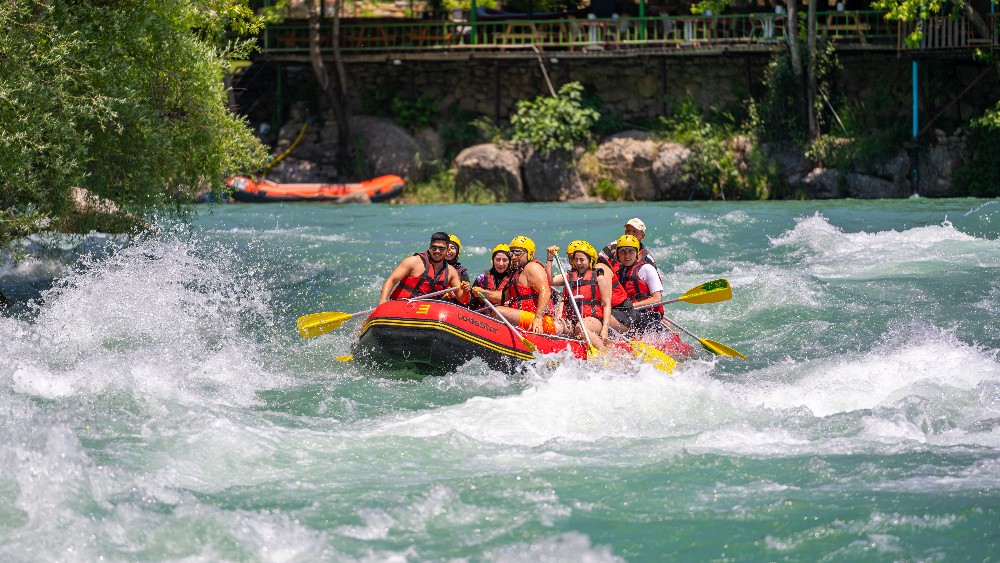 Antalya’nın Renkli Festival ve Etkinlikleri: Yıl Boyunca Keşfedilecek Deneyimler