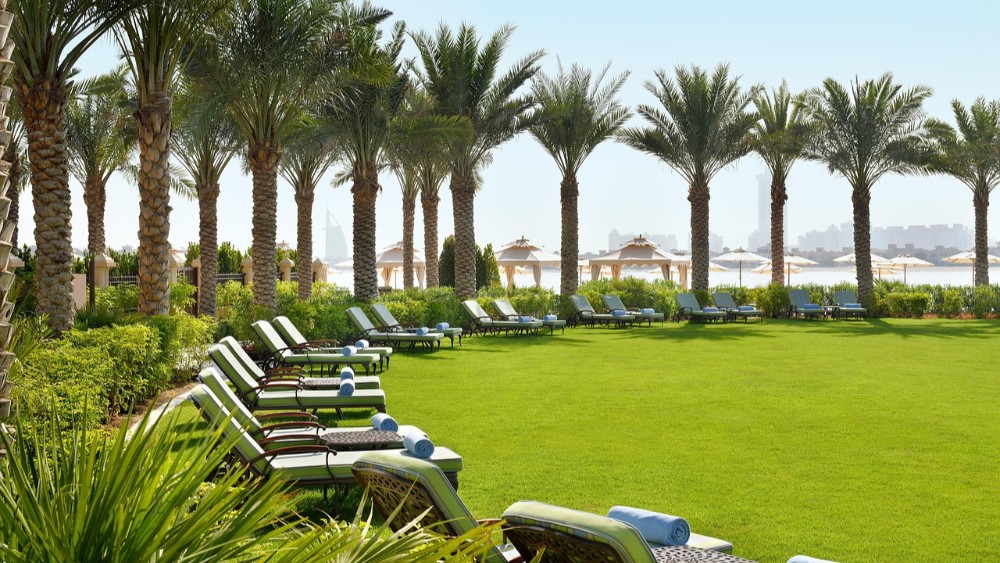 İzmir: Türkiye'nin Parlayan Turizm Yıldızı