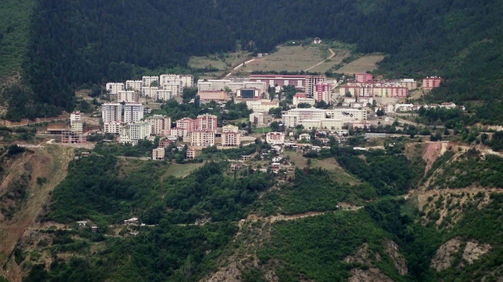 Artvin’in Tarihi Meydanları: Doğanın ve Kültürün Buluşma Noktası