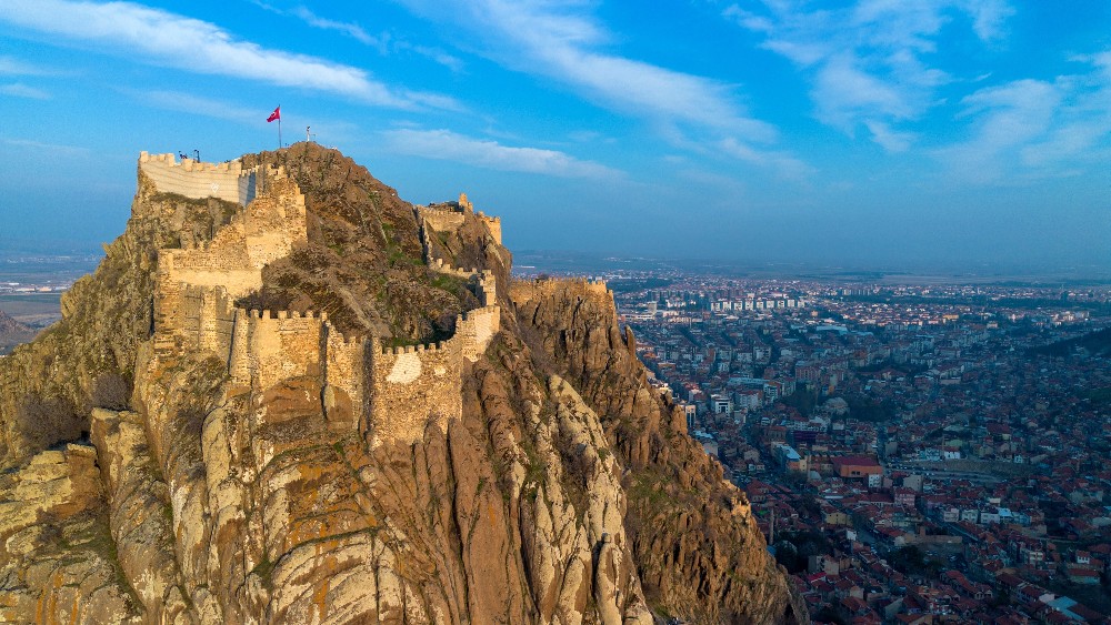 Afyonkarahisar’ın Doğal Güzellikleri: Keşfedilmeyi Bekleyen Cennet