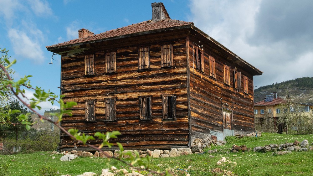 Kastamonu’nun Mimari Mirası: Ahşap ve Taşın Büyüleyici Uyumu