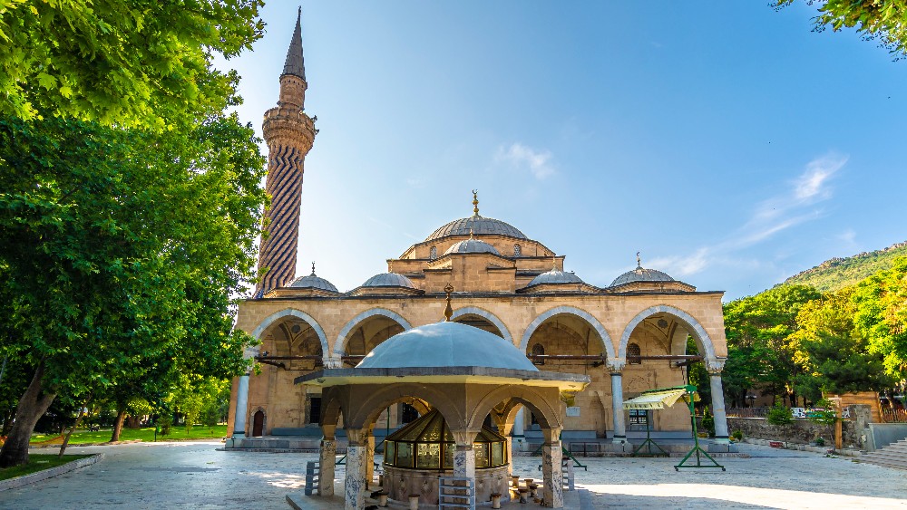 Afyonkarahisar Ulu Camii: Tarihi ve Kültürel Zenginliklerin Buluşma Noktası