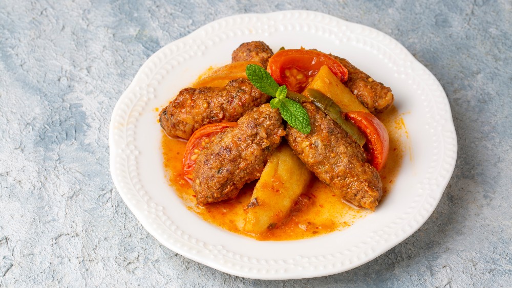 İzmir’de Ne Yenir? Yerel Lezzetler ve Restoran Önerileri