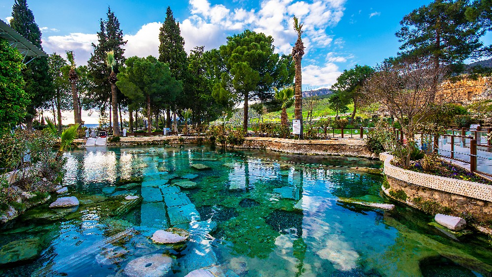 Denizli’de Hafta Sonu Kaçamakları: Doğanın ve Kültürün Buluşma Noktası